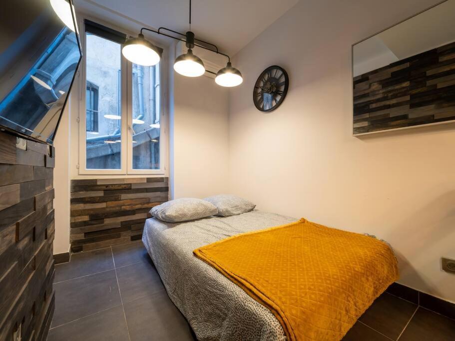 *appartement Climatise Au Coeur Du Vieux Port* *