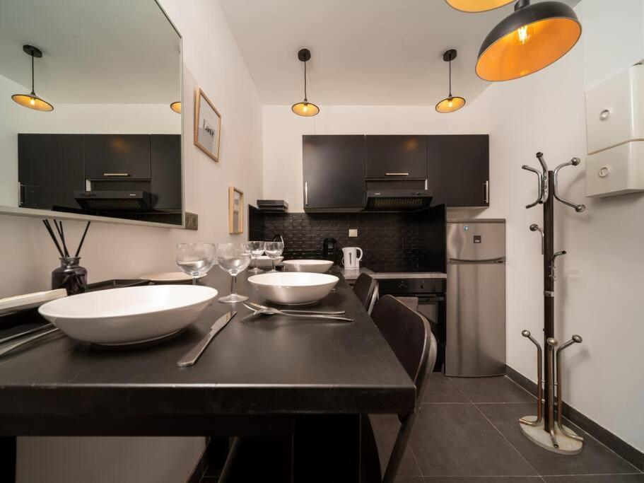 Apartment *appartement Climatise Au Coeur Du Vieux Port*